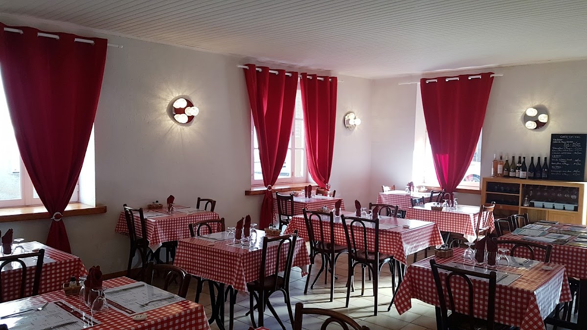 Café Restaurant Le Champ De Foire